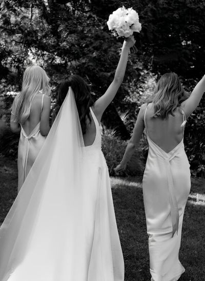 Trumpet/Mermaid V-Neck Silk Like Stain Floor-Length Bridesmaid Dresses