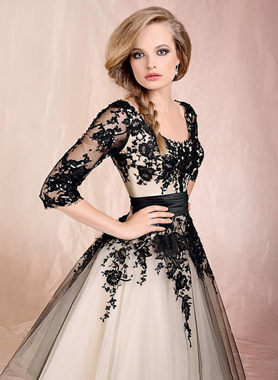 A-Line/Princess Scoop Neck Tulle Tea-Length Prom Dress With Appliques Lace