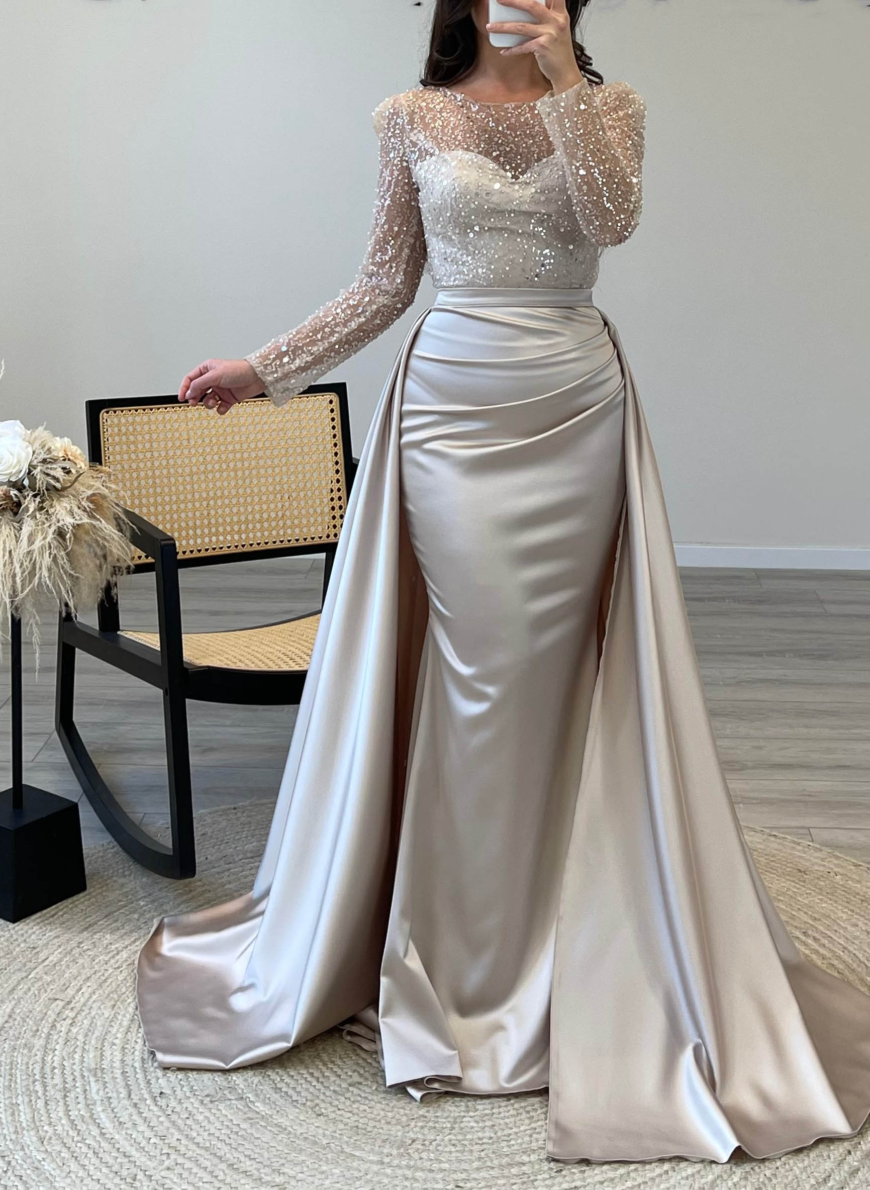 Sparkly Sequined Long Sleeves Satin Prom Dresses