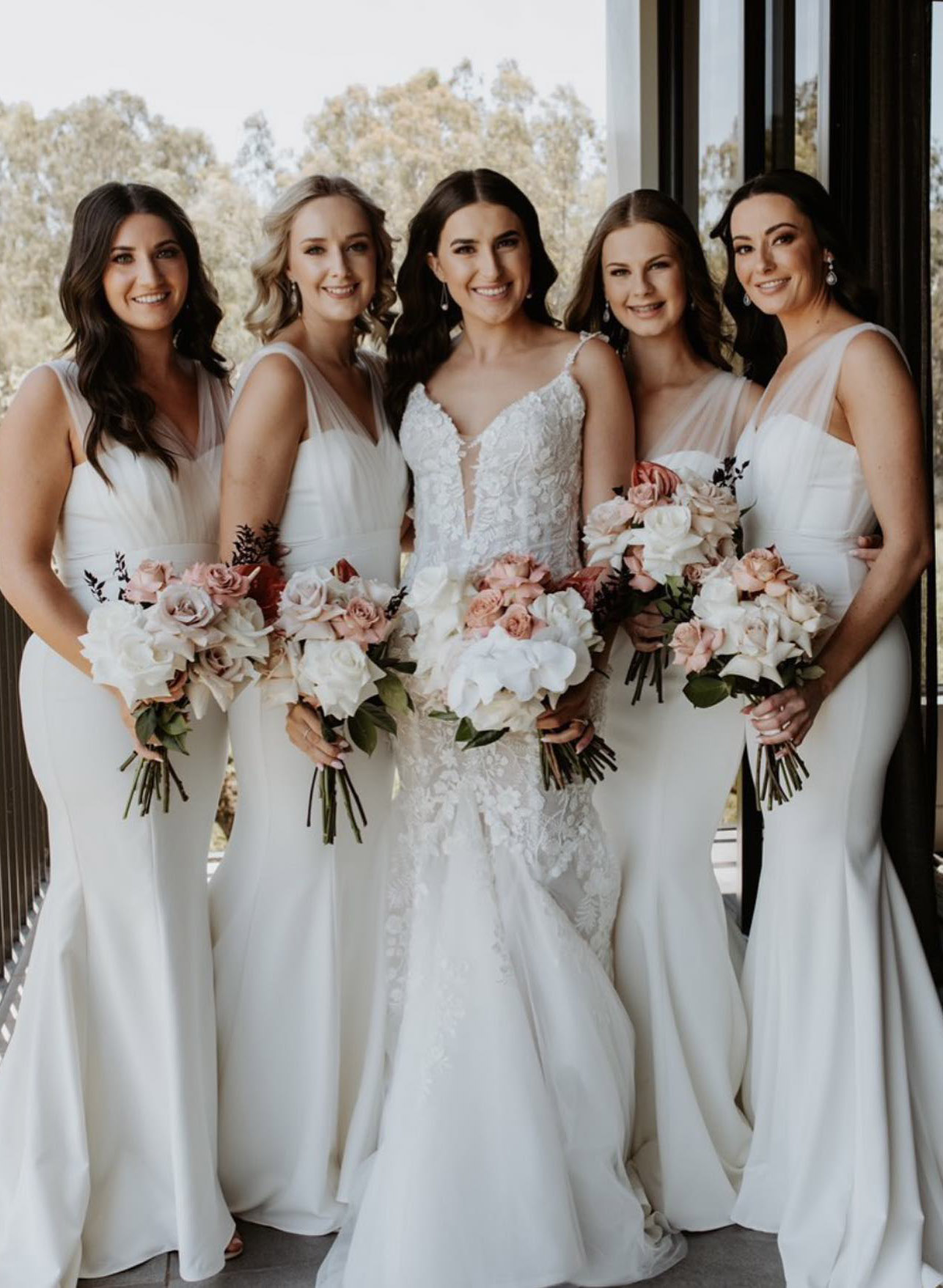 V-Neck Trumpet/Mermaid Chiffon Tulle Bridesmaid Dresses